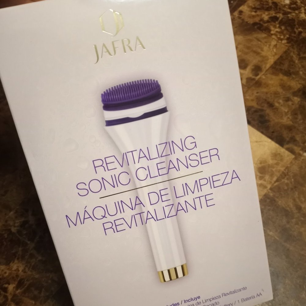 Jafra Revitalizing Sonic Cleanser